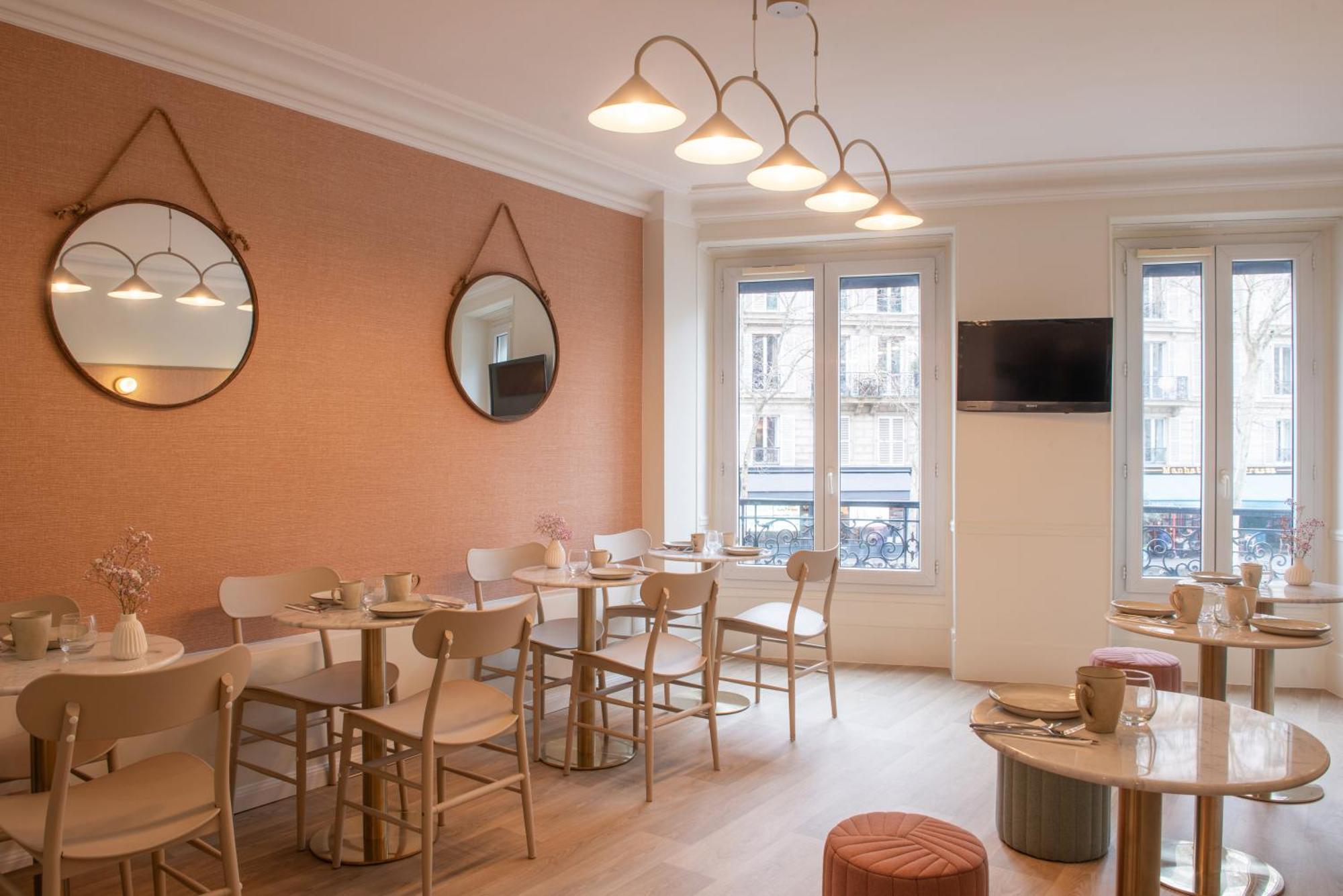 Hotel Avama Prony Parijs Buitenkant foto