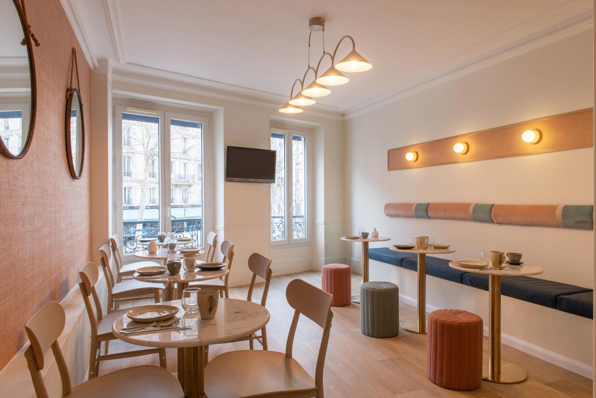 Hotel Avama Prony Parijs Buitenkant foto