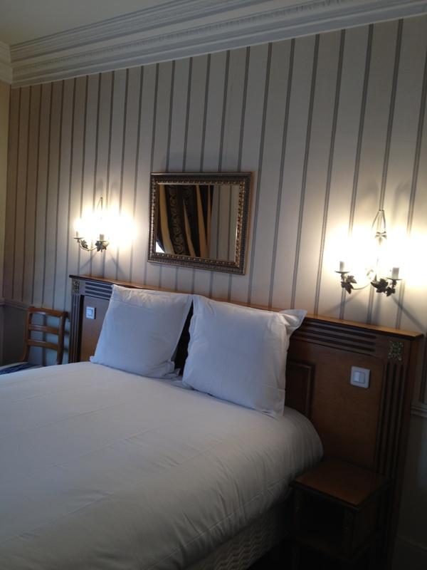 Hotel Avama Prony Parijs Kamer foto